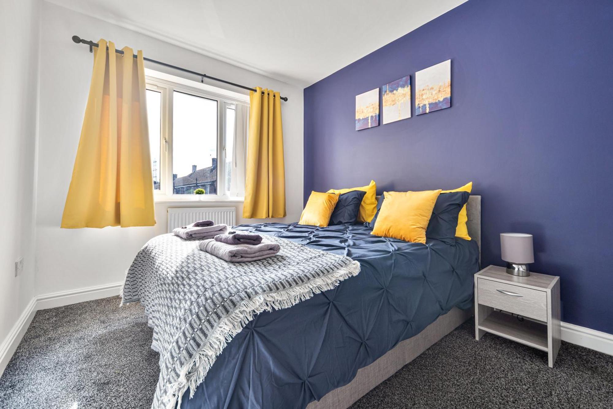 Luxury In The Heart Of Apartment *